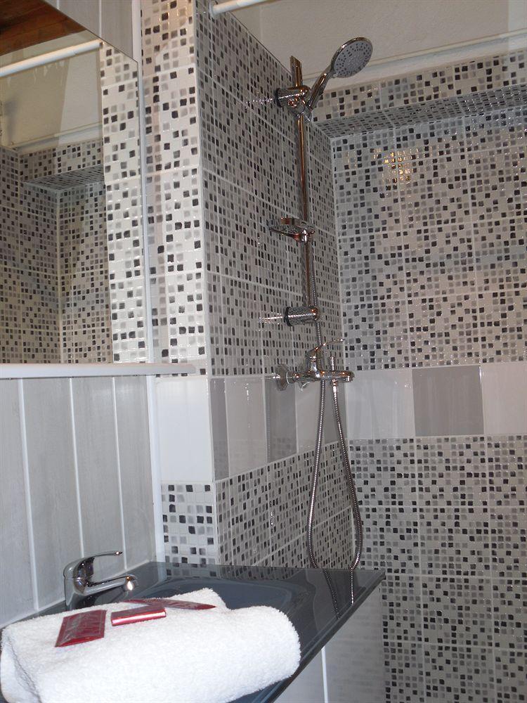 Montgenèvre Chalet Saint Bernard מראה חיצוני תמונה