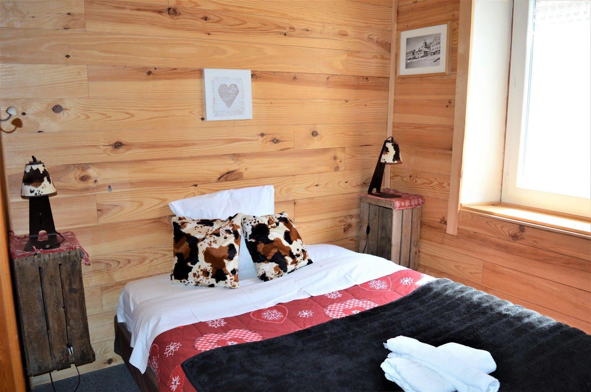 Montgenèvre Chalet Saint Bernard מראה חיצוני תמונה