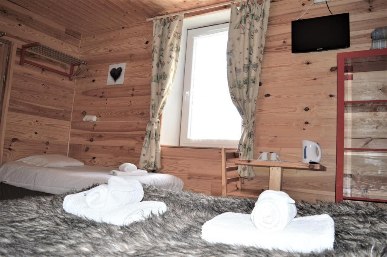 Montgenèvre Chalet Saint Bernard מראה חיצוני תמונה