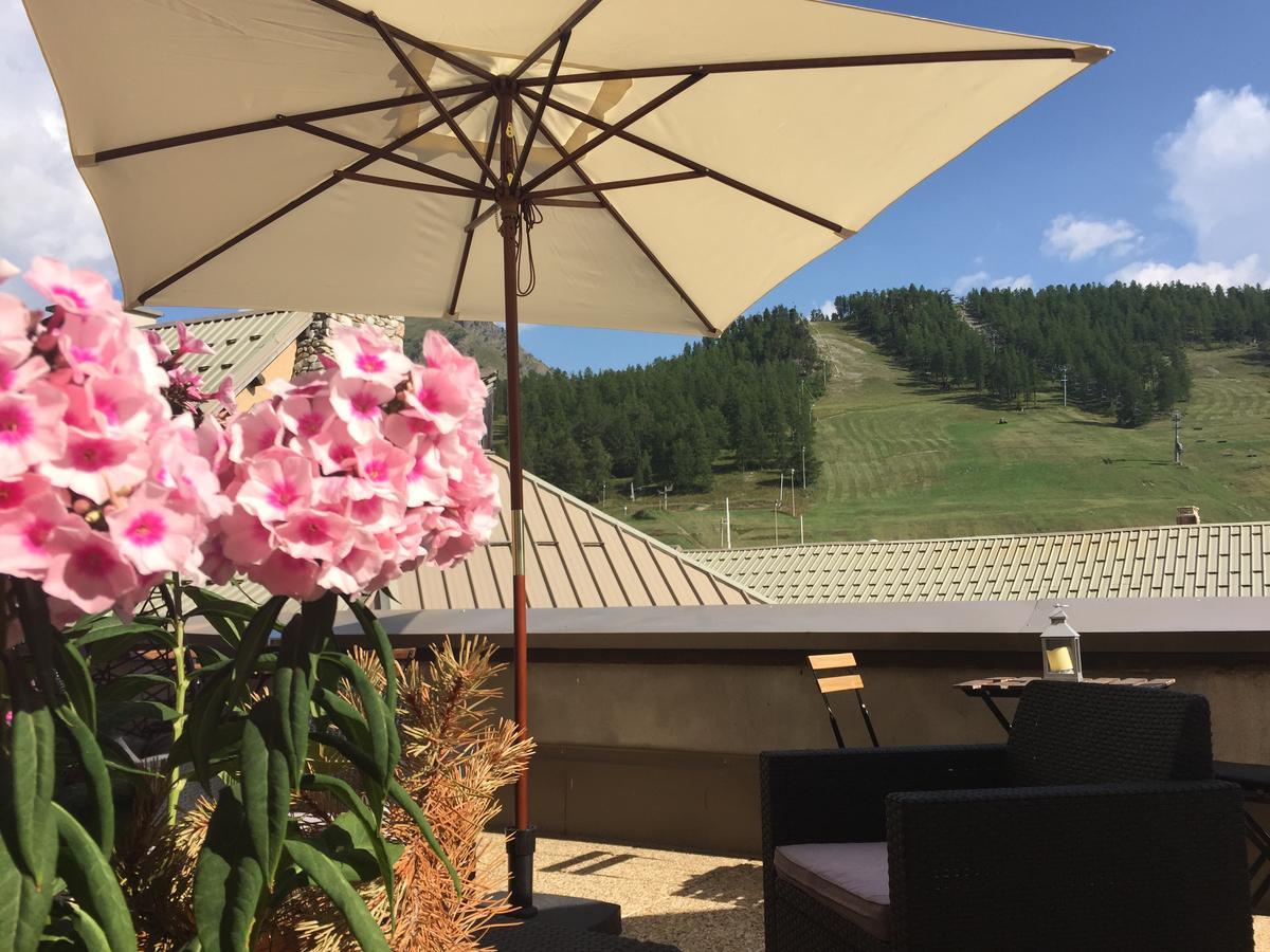 Montgenèvre Chalet Saint Bernard מראה חיצוני תמונה